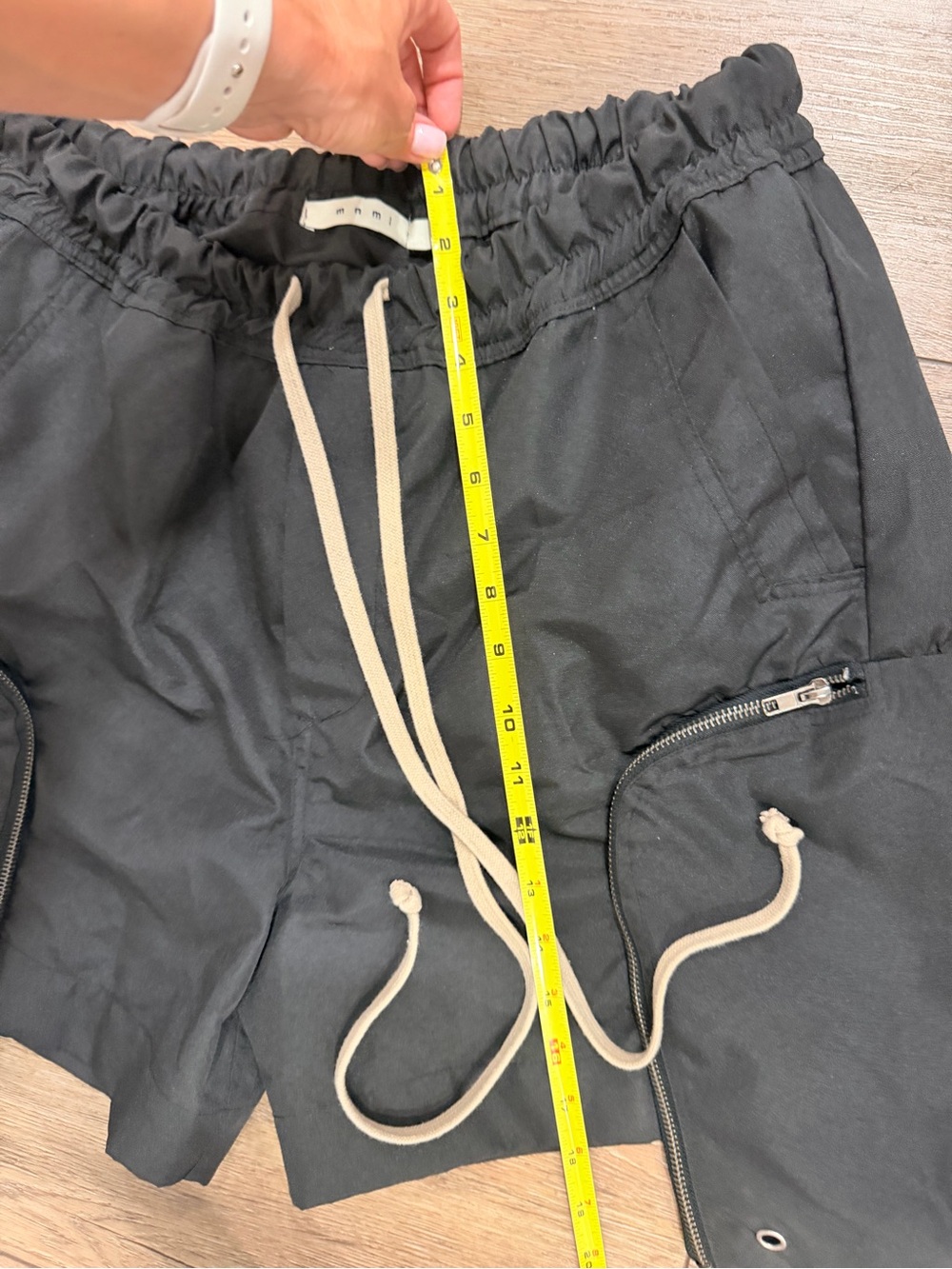 MNML Men's Front Pocket Geo Black Drawstring Cargo Shorts 0484 - Picture 4 of 6
